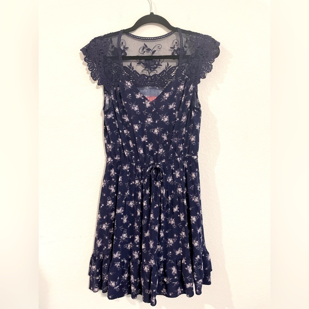 Elle Women Mini Dress Small Blue Lace Floral Contemporary Coastal Cowgirl Preppy